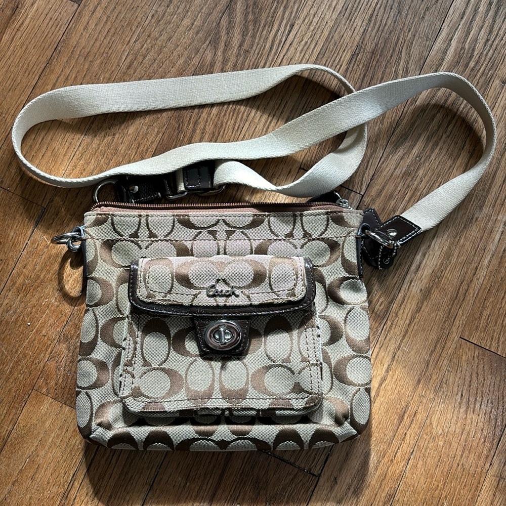SOLD 🚫 Crossbody purse